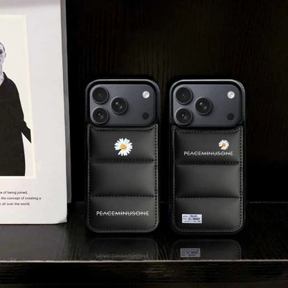 Daisy Puffer Case – iPhone 12–17