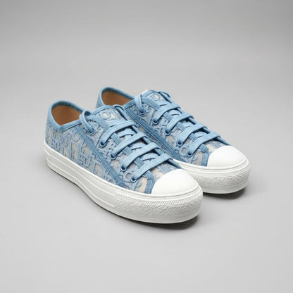 Walk In Mesh Sneaker