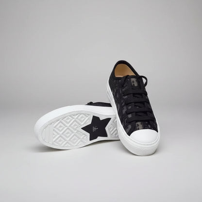 Walk In Mesh Sneaker