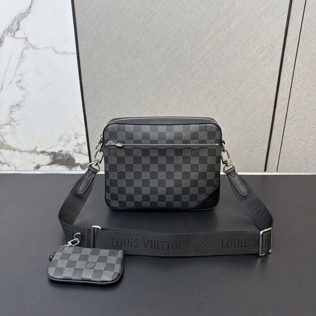 Trio Messenger Bag -Black Check