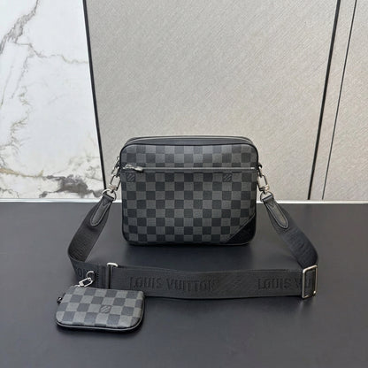 Trio Messenger Bag -Black Check