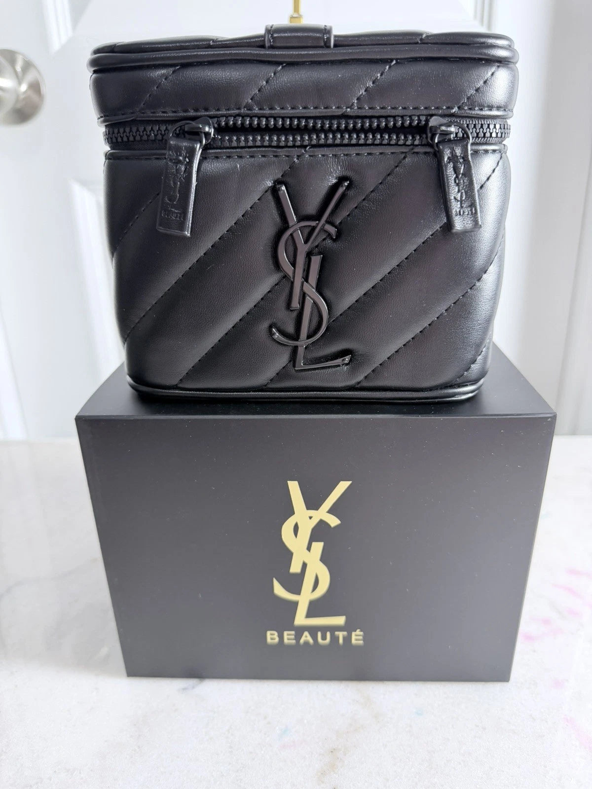 YS Beaute Quilted Cosmetic Vanity Case